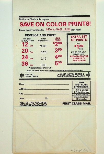 Image: airsickness bag: TWA (Trans World Airlines)