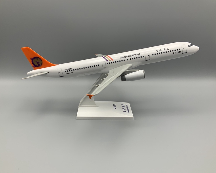 Image: model airplane: Trans Asia Airways, Airbus A321
