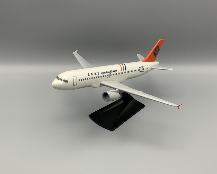 Image: model airplane: Trans Asia Airways, Airbus A320