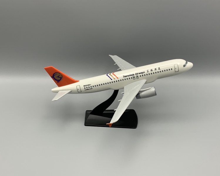 Image: model airplane: Trans Asia Airways, Airbus A320