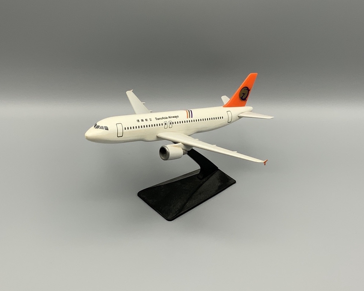 Image: model airplane: Trans Asia Airways, Airbus A320