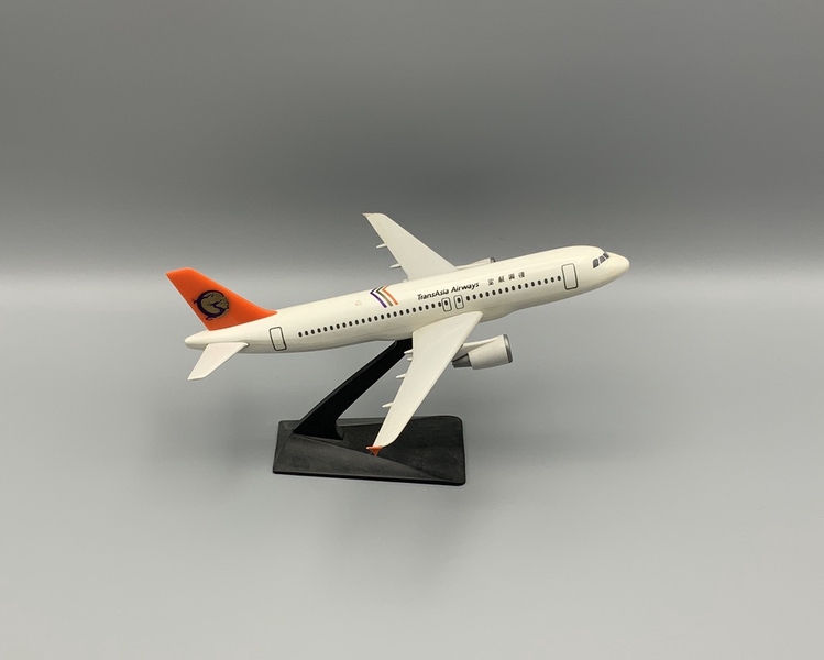 Image: model airplane: Trans Asia Airways, Airbus A320
