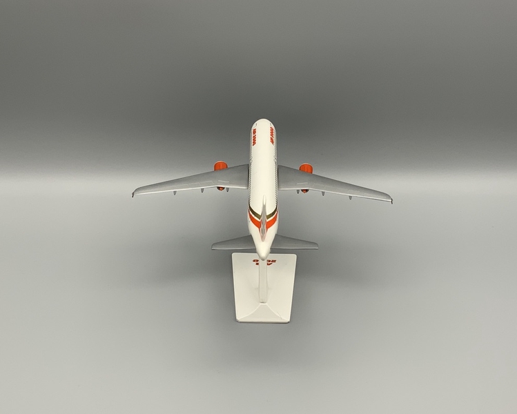 Image: model airplane: Air 2000, Airbus A320