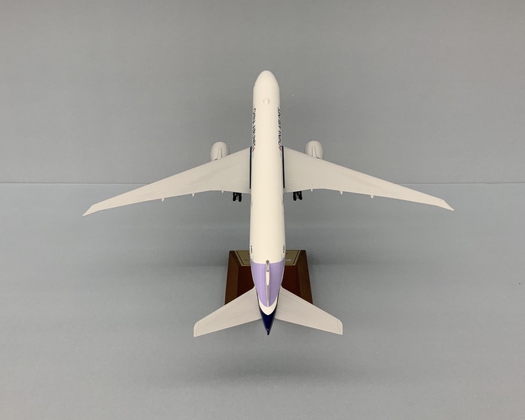 Image: model airplane: China Airlines, Boeing 777-300ER