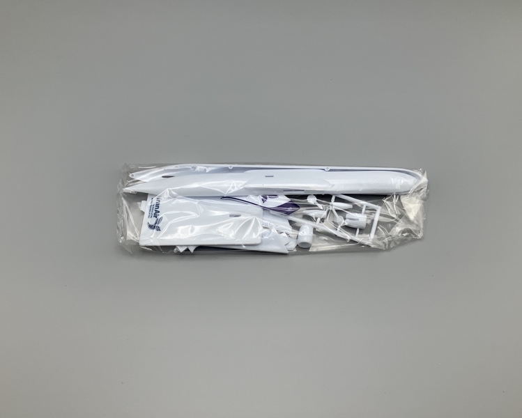 Image: model airplane: Iran Air, Airbus A300-600