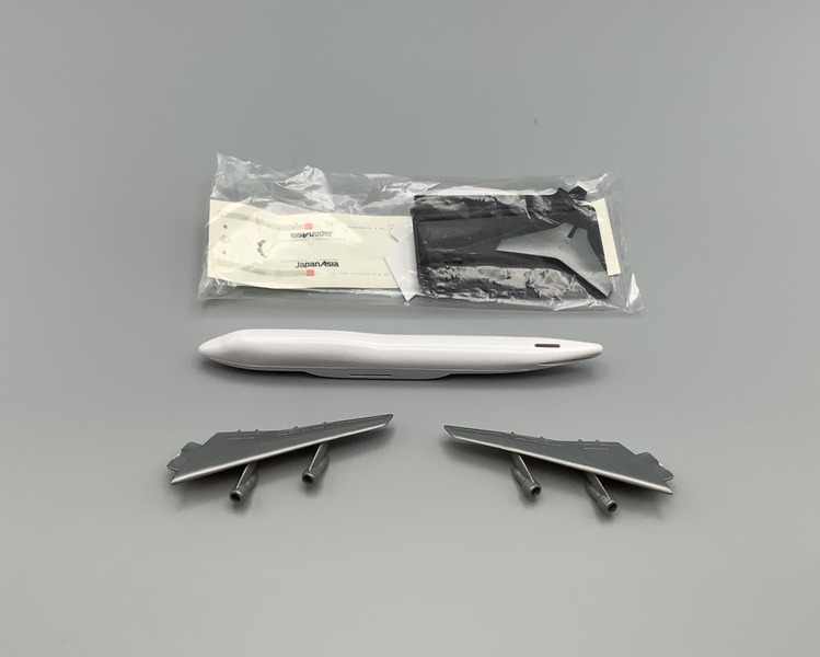 Image: model airplane: Japan Asia Airways, Boeing B747-300