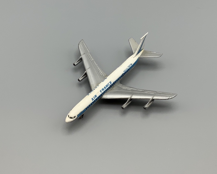 Image: miniature model airplane: Air France, Boeing 707