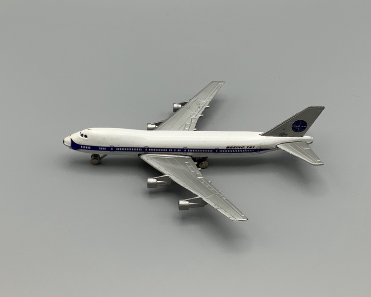 Image: miniature model airplane: Pan American World Airways, Boeing 747