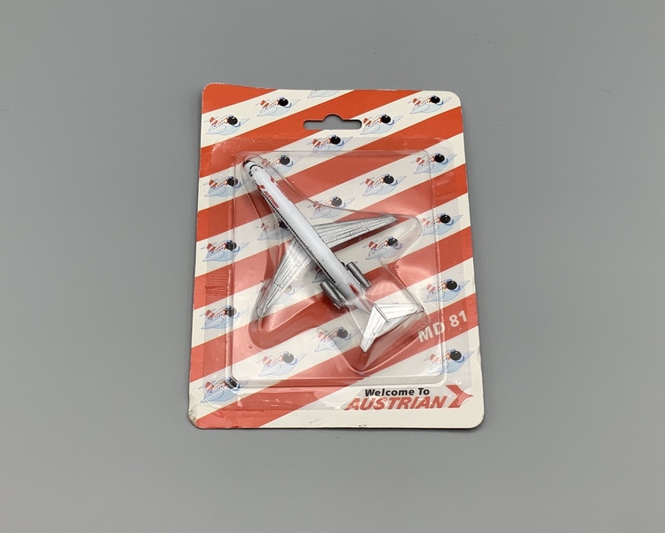 Image: miniature model airplane: Austrian Airlines, McDonnell Douglas MD-81
