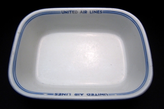 Image: entree dish: United Air Lines