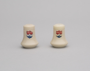 Image: salt and pepper shakers: United Air Lines