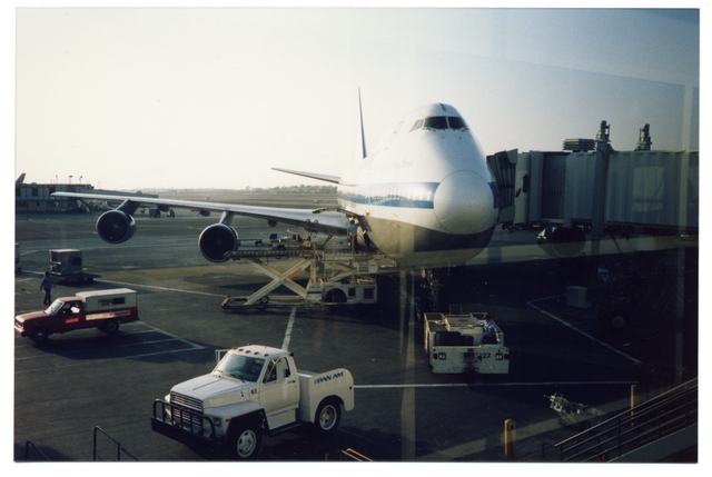 Photograph: Pan American World Airways, Boeing 747-200, Los Angeles International Airport