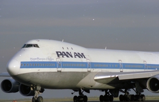 Image: negative / photograph: San Francisco International Airport (SFO), Pan American World Airways, Boeing 747