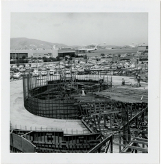 Image: photograph: San Francisco International Airport (SFO), construction
