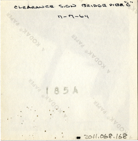 Image: photograph: San Francisco International Airport (SFO), construction