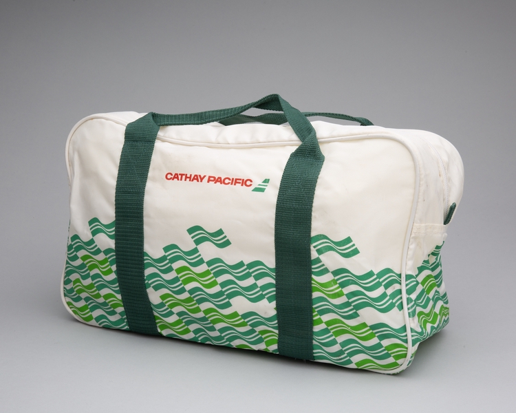Image: duffle bag: Cathay Pacific Airways