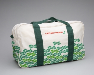 Image: duffle bag: Cathay Pacific Airways