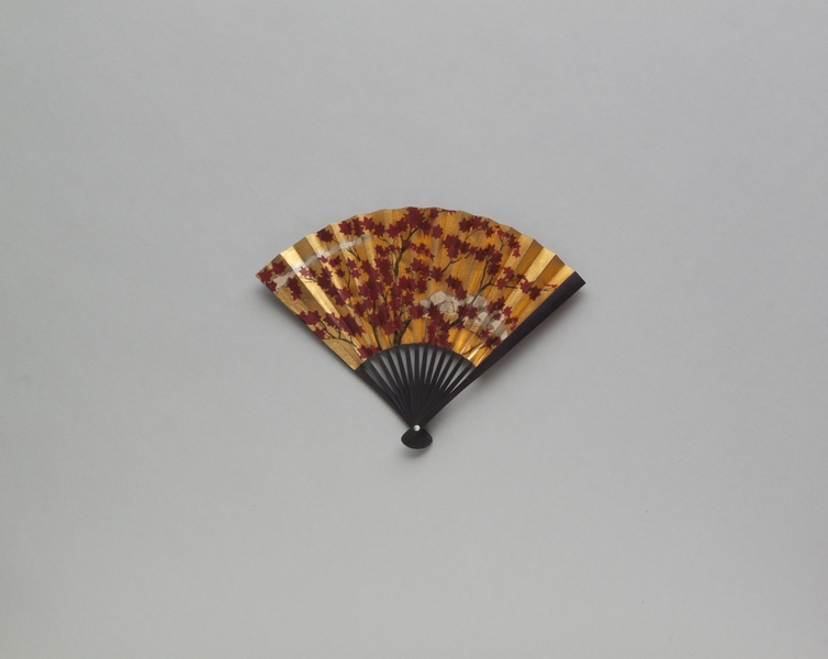 Image: folding fan: Japan Air Lines