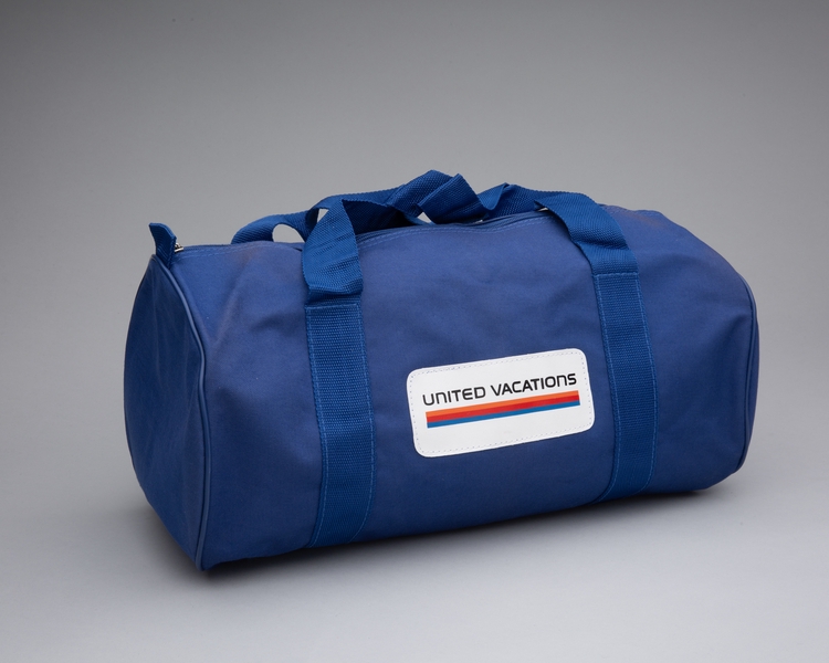 Image: duffle bag: United Airlines, United Vacations