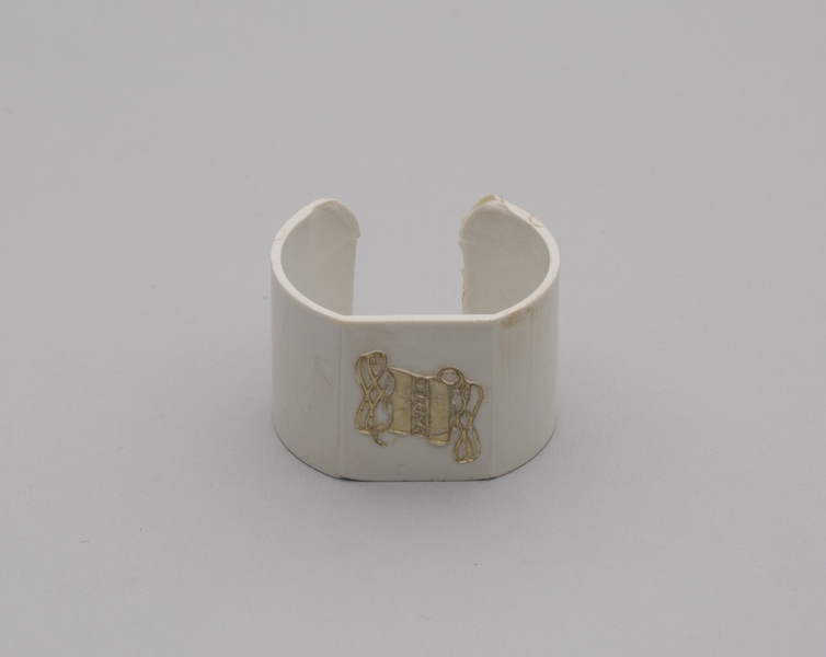 Image: napkin ring: United Air Lines