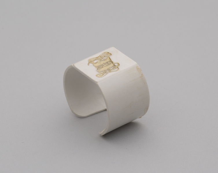 Image: napkin ring: United Air Lines