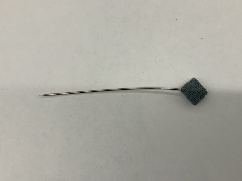 Image: stewardess hat pin: United Air Lines