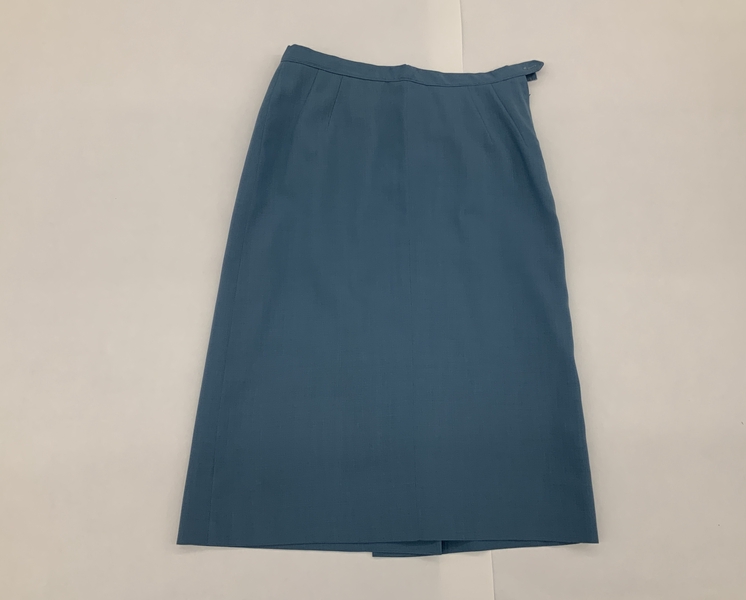 Image: stewardess skirt: United Air Lines