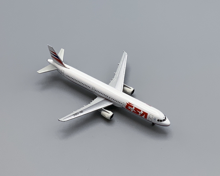 Image: miniature model airplane: Czech Airlines, Airbus A321