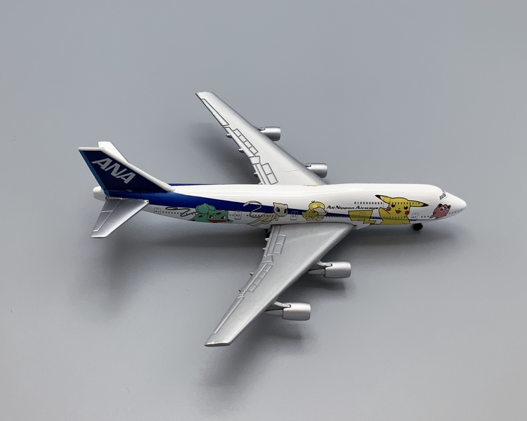Image: miniature model airplane: ANA (All Nippon Airways), Boeing 747
