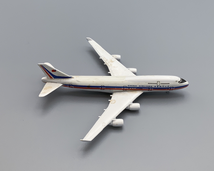 Image: miniature model airplane: China Airlines, Boeing 747