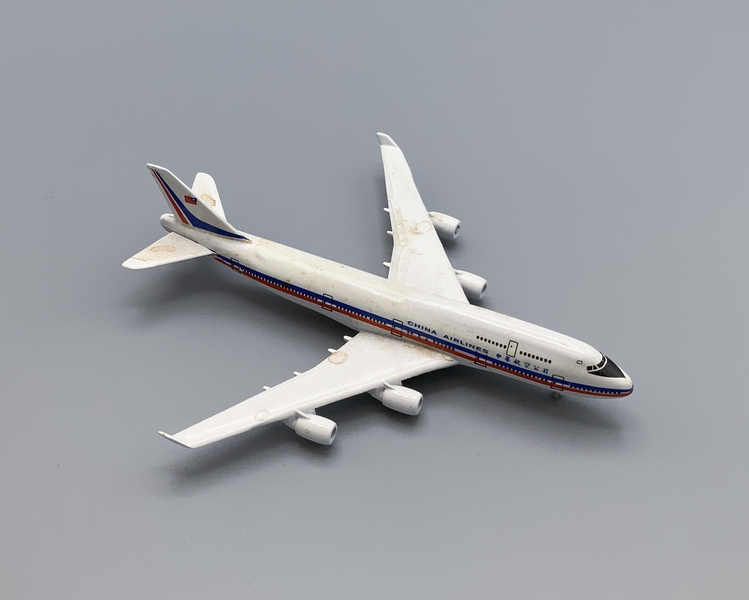 Image: miniature model airplane: China Airlines, Boeing 747