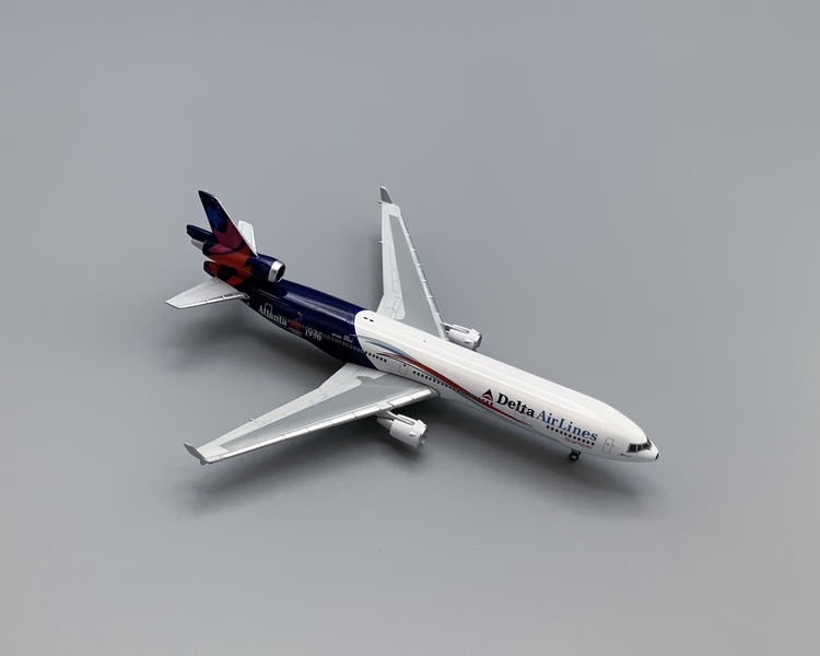 Image: miniature model airplane: Delta Air Lines, McDonnell Douglas MD-11