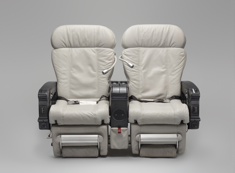 Image: first class seat section: Virgin America