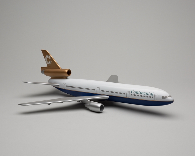 Image: model airplane: Continental Airlines, McDonnell Douglas DC-10, proposed livery