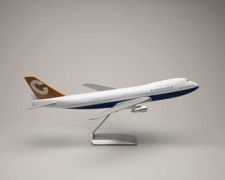 Image: model airplane: Continental Airlines, Boeing 747, proposed livery