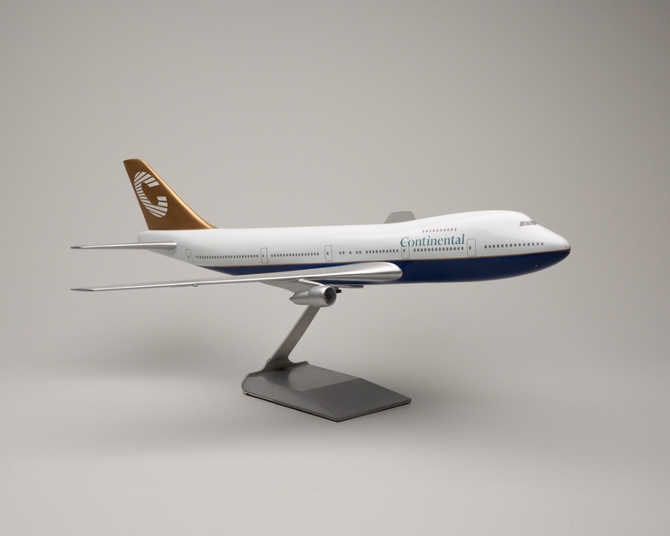 Image: model airplane: Continental Airlines, Boeing 747, proposed livery