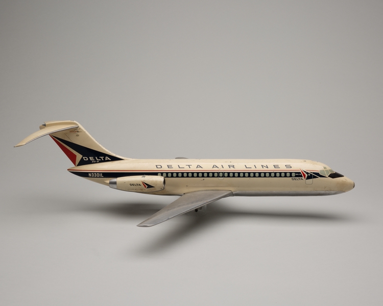 Image: model airplane: Delta Air Lines, Douglas DC-9
