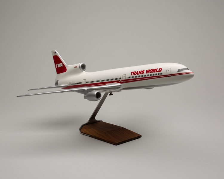 Image: model airplane: TWA (Trans World Airlines), Lockheed L-1011 TriStar