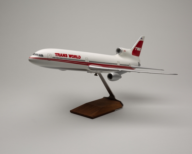 Image: model airplane: TWA (Trans World Airlines), Lockheed L-1011 TriStar