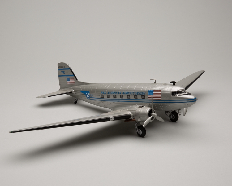 Image: model airplane: Pan American Airways System, Douglas DC-3