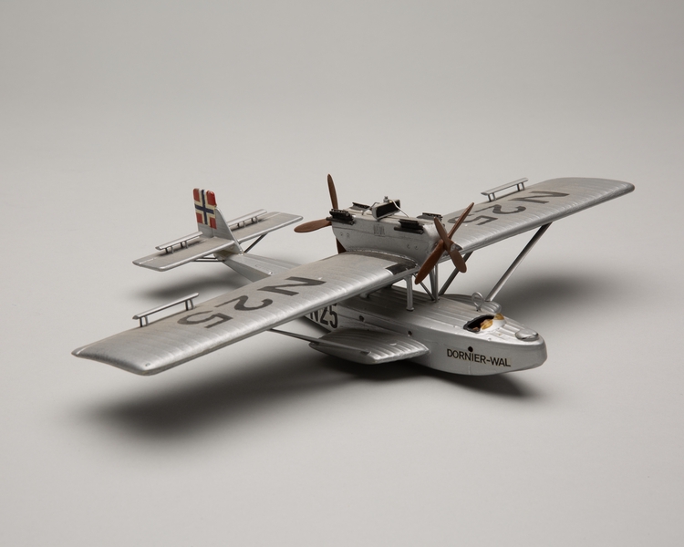 Image: model airplane: Dornier DO-J Wal