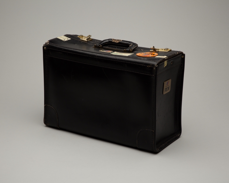 Image: pilot flight case: United Airlines