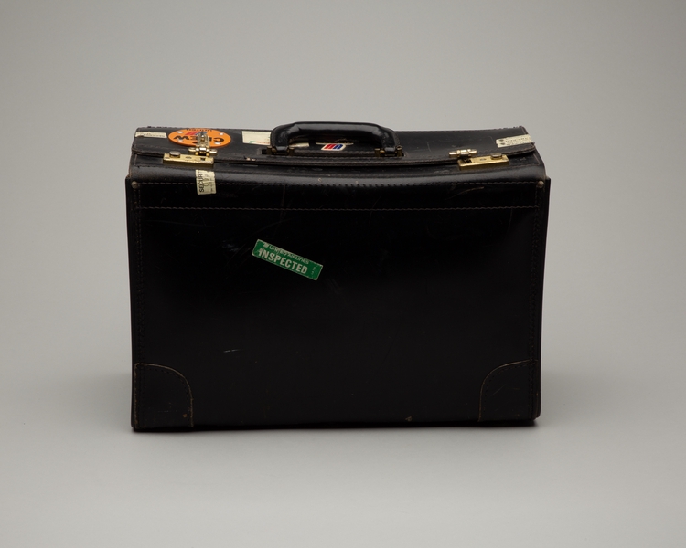 Image: pilot flight case: United Airlines