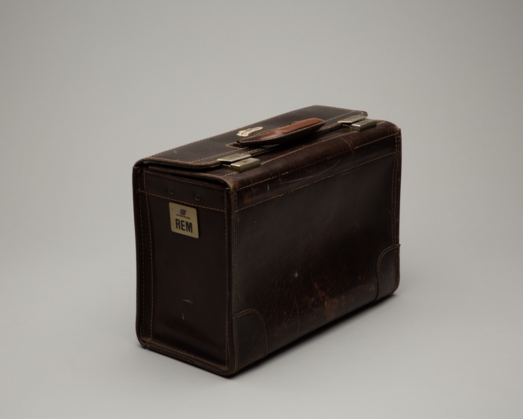 Image: pilot flight case: United Airlines