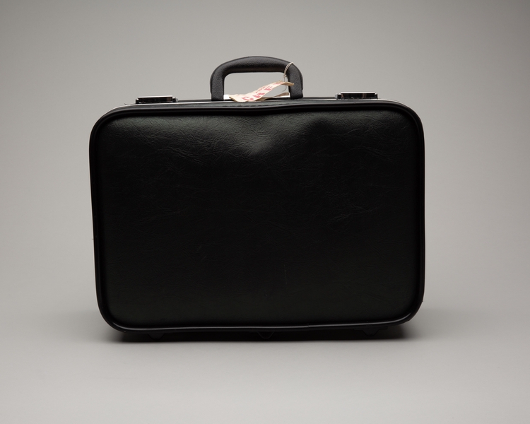 Image: flight attendant crew kit/suitcase: TWA (Trans World Airlines)