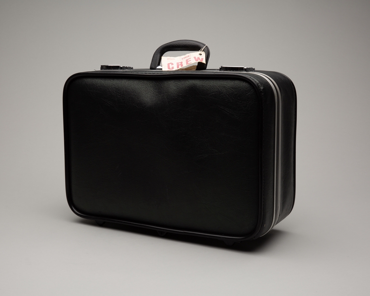 Image: flight attendant crew kit/suitcase: TWA (Trans World Airlines)