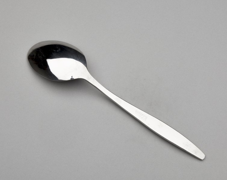 Image: serving spoon: UTA (Union de Transports Aériens)