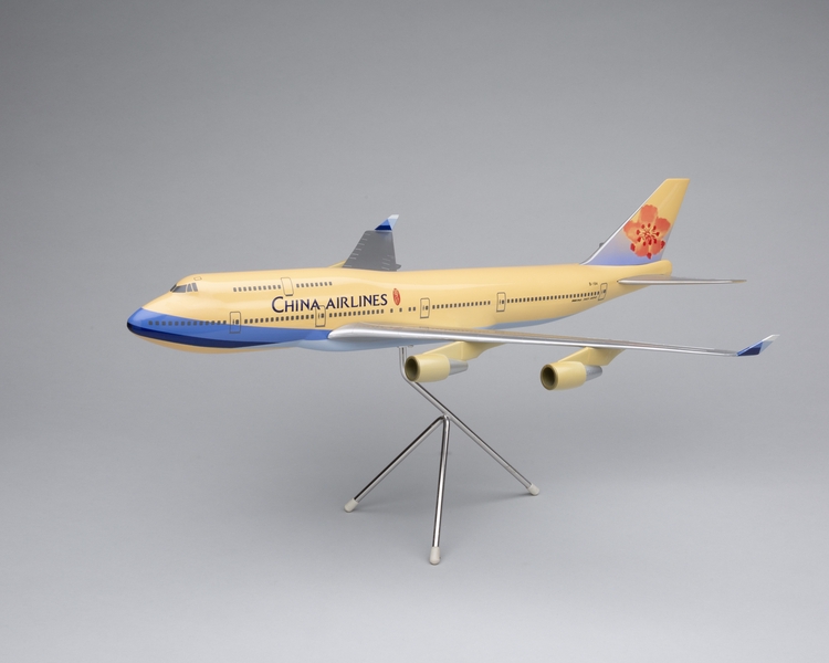 Image: model airplane: China Airlines, Boeing 747-400