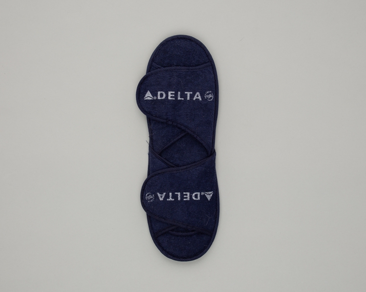 Image: slippers: Delta Air Lines
