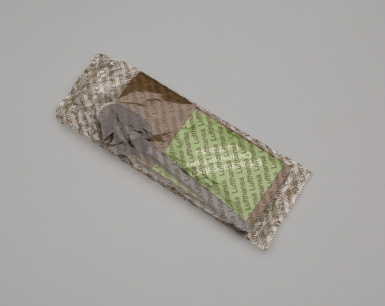 Image: utensil set: Lufthansa